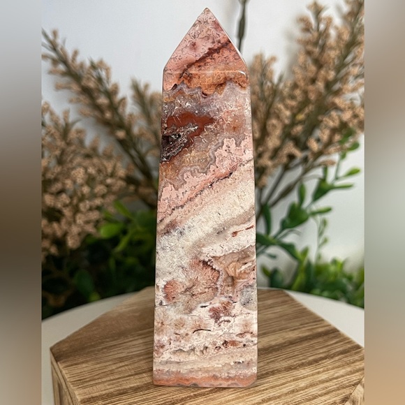 Crazy Lace Tower  4” - Picture 3 of 10